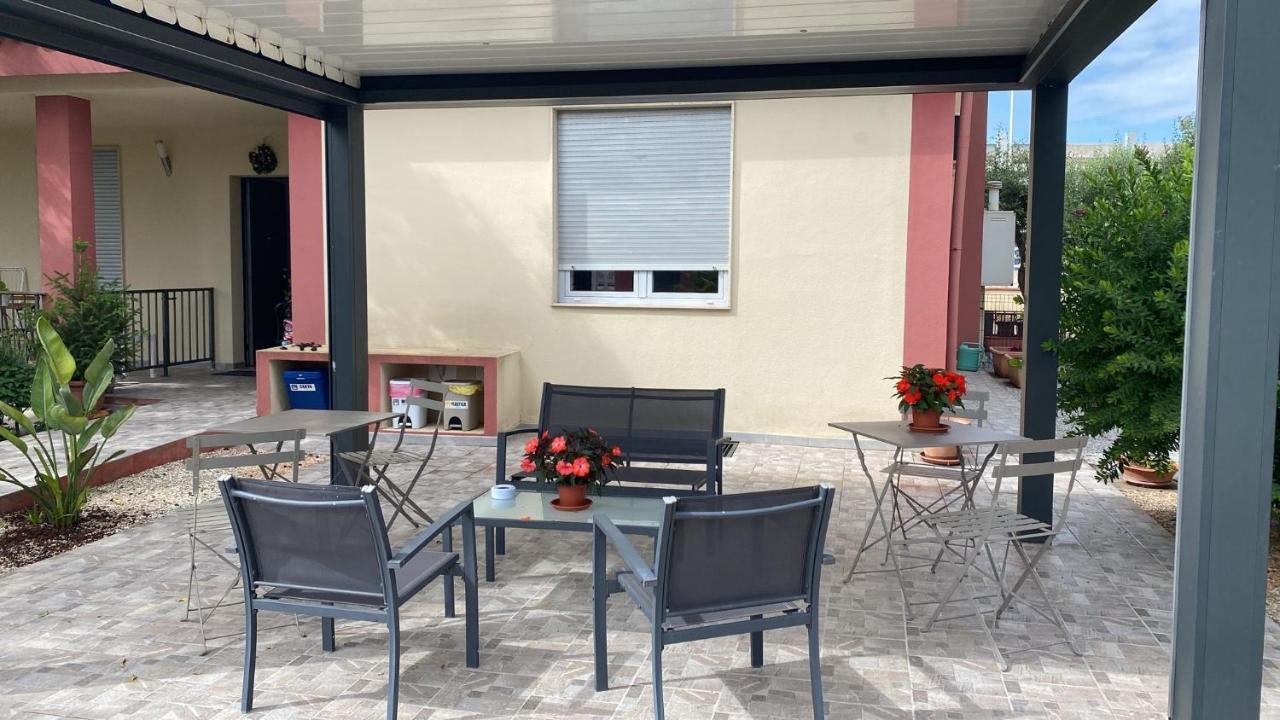 Bed&Breakfast Villa Nora Quartu Sant'Elena Exterior photo