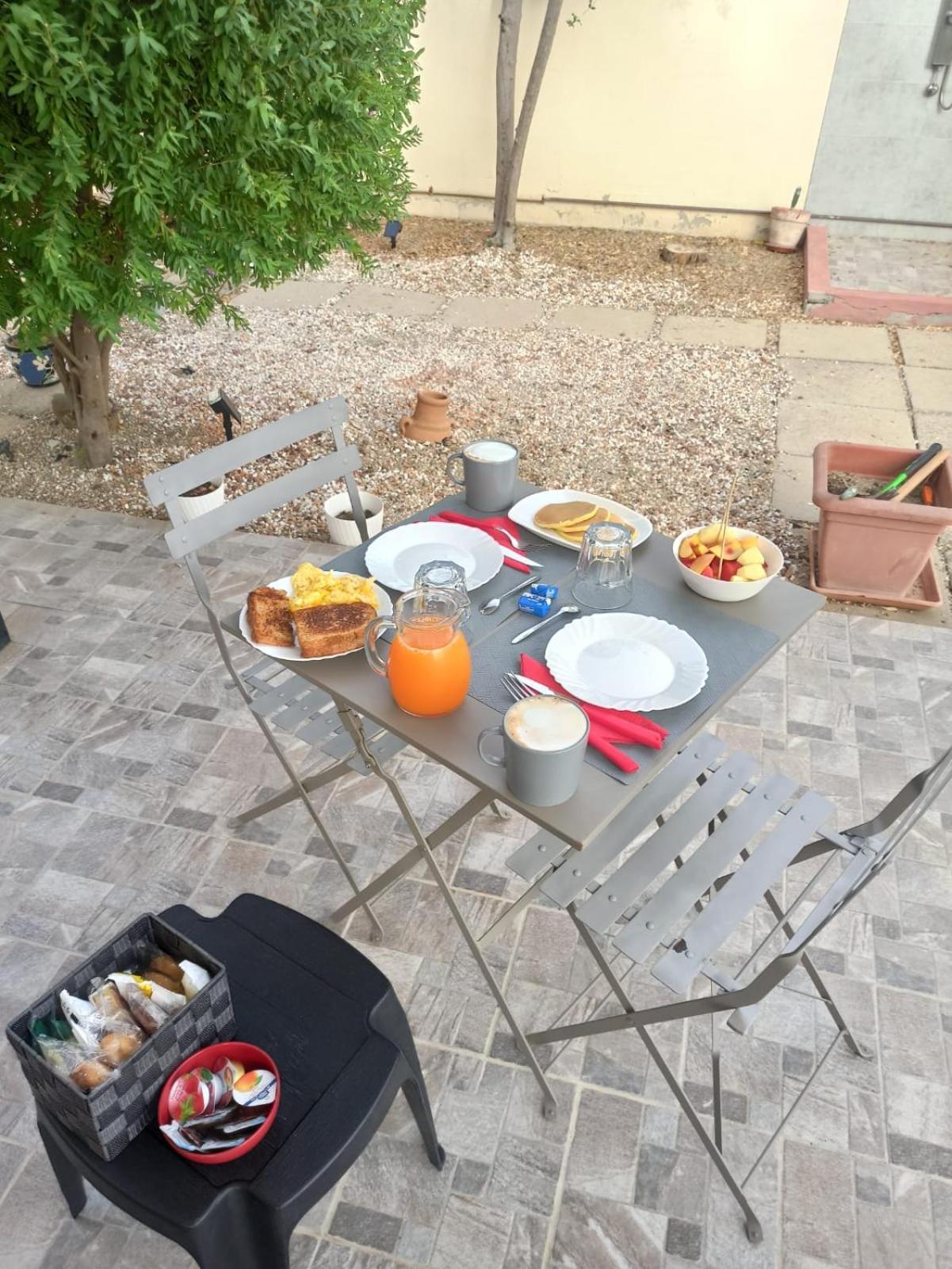 Bed&Breakfast Villa Nora Quartu Sant'Elena Exterior photo