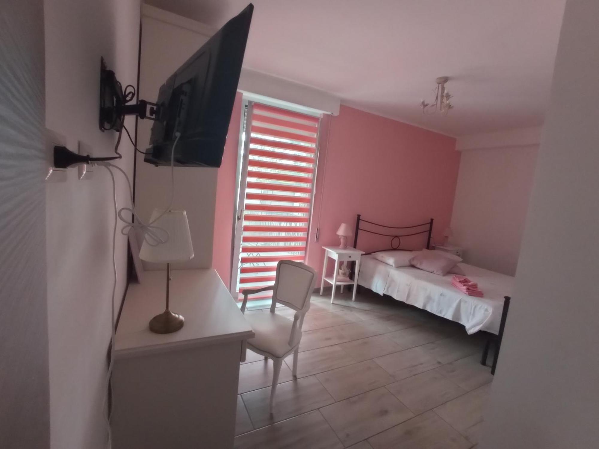 Bed&Breakfast Villa Nora Quartu Sant'Elena Exterior photo